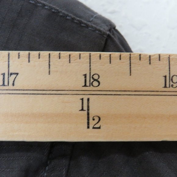 Guess* Men's Long Sleeve Pearl Snap Down Curved Hem Textured Dress Shirt~ Large - Picture 5 of 11